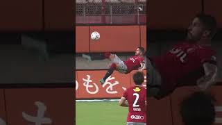 This INCREDIBLE Everaldo bicycle kick is officially J.League’s Goal of the Month! 🚲☄️